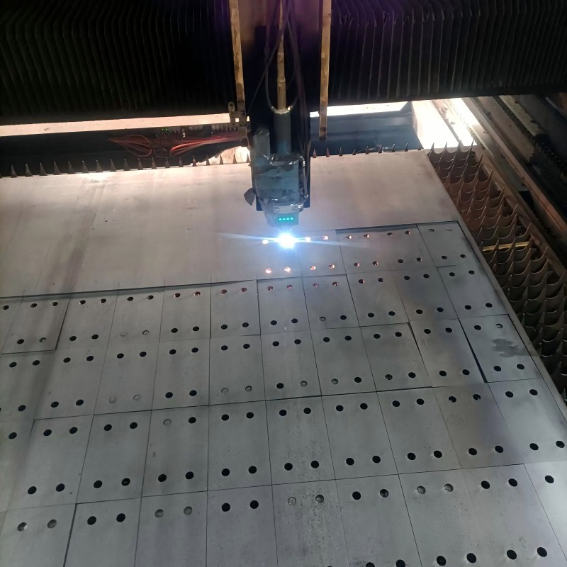 laser cutting aluminum plate